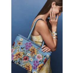 Everly Tote -Fashion Accessories Store everly tote multi 3